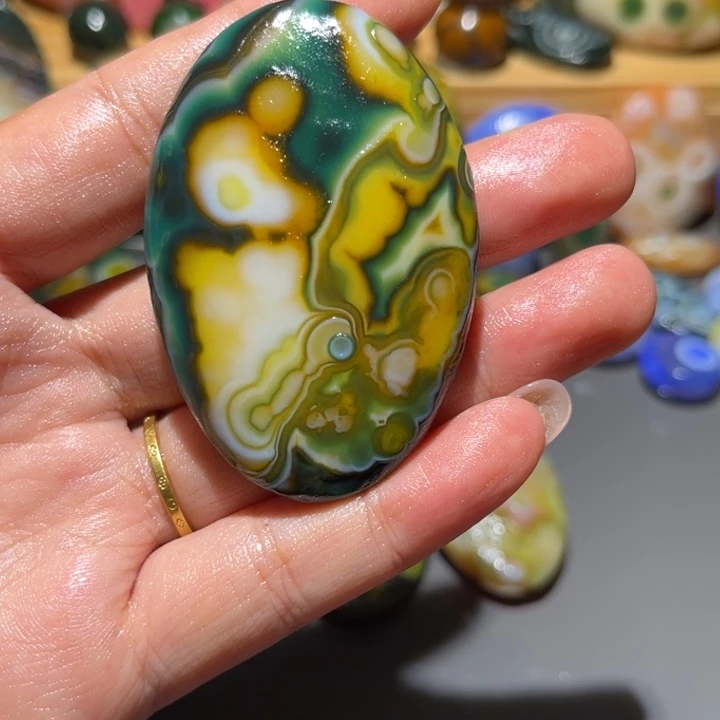 汪***海玛瑙/玉髓未镶嵌颈饰