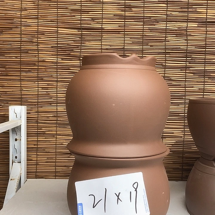 花盆紫砂我在外面