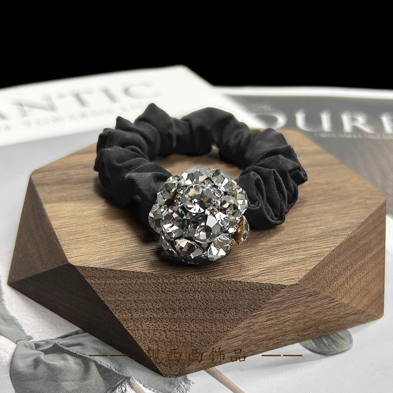 【LXX靓西西】173 灰色满钻大球黑色高弹力面膜发圈