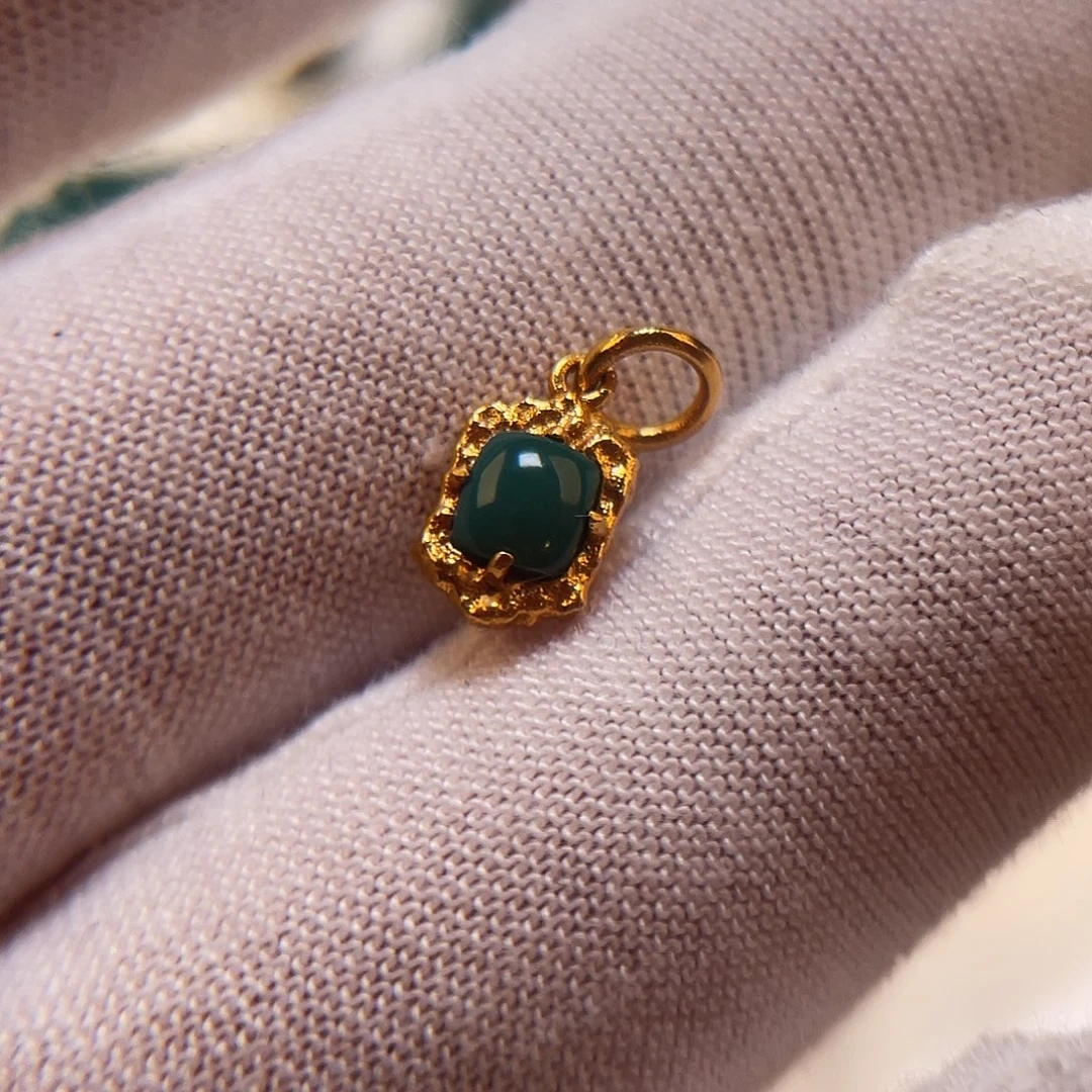 绿松石未镶嵌原矿绿松石