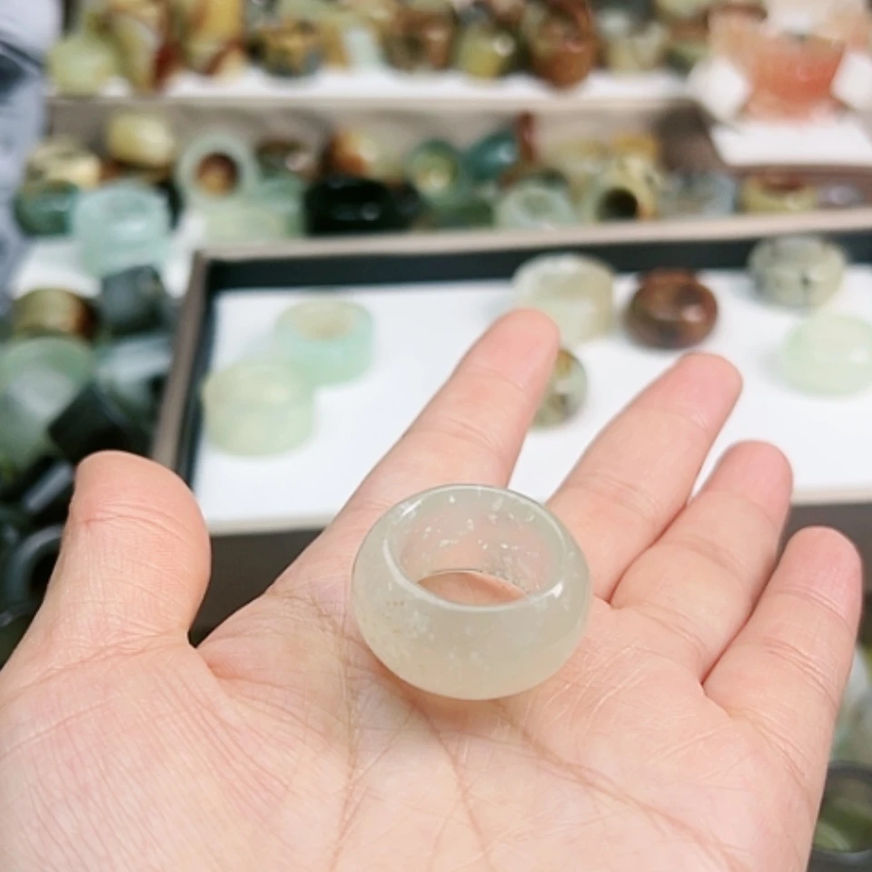 【闪购商品】蛇纹石玉戒指未镶嵌x***x