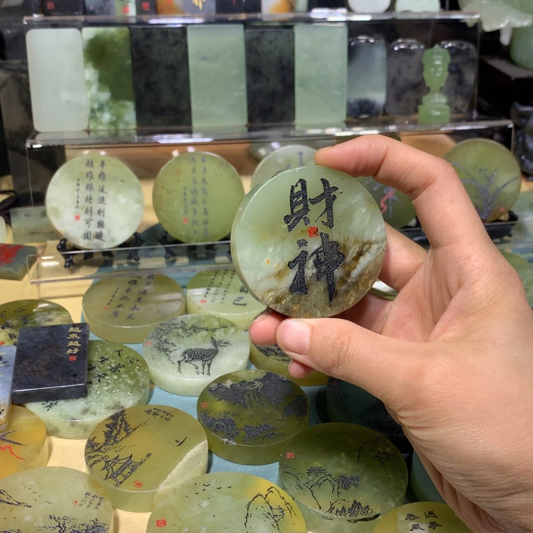 蛇纹石玉合金雕刻品