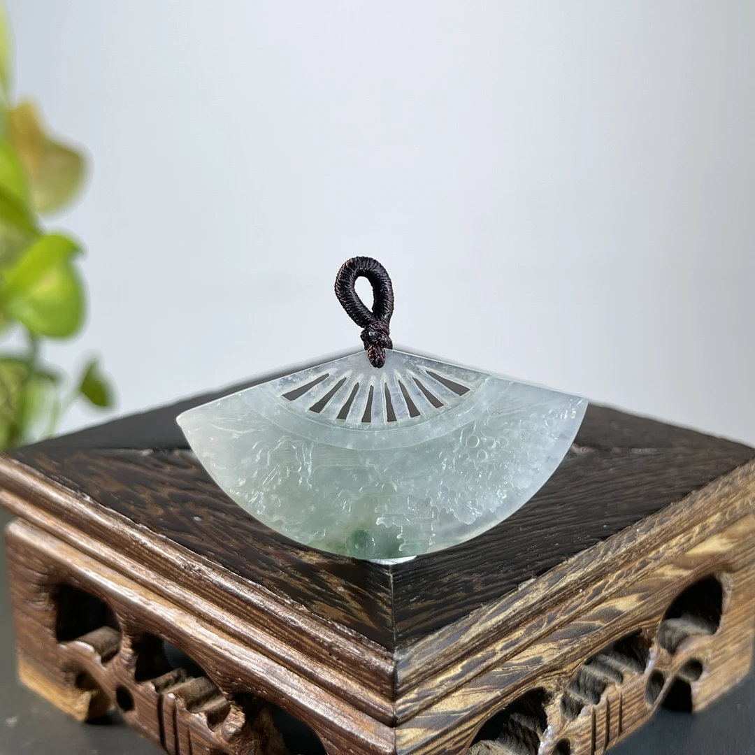 JGB19-70  天然缅甸A货翡翠  玉扇