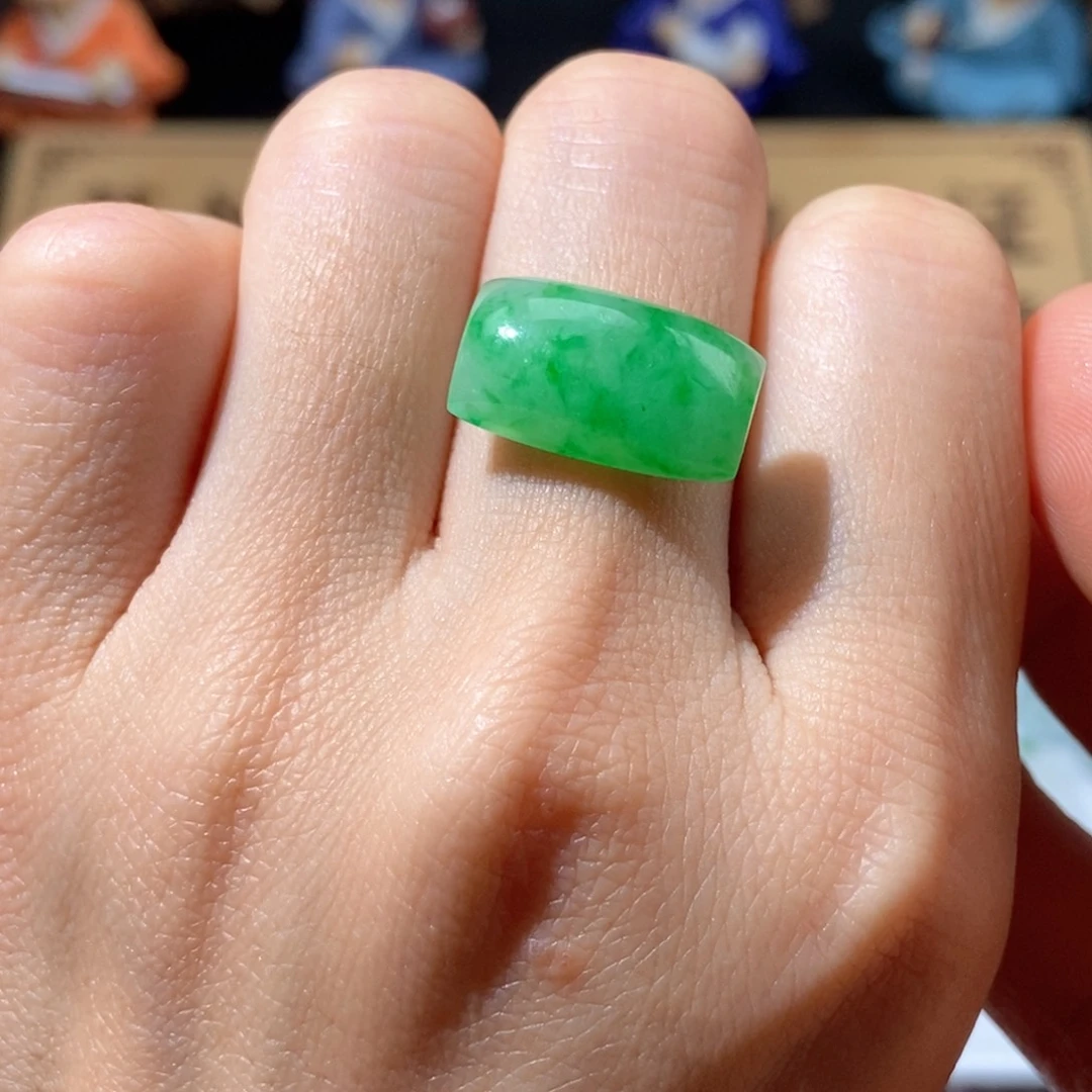 定制翡翠未镶嵌翡翠17.7×10×6.1