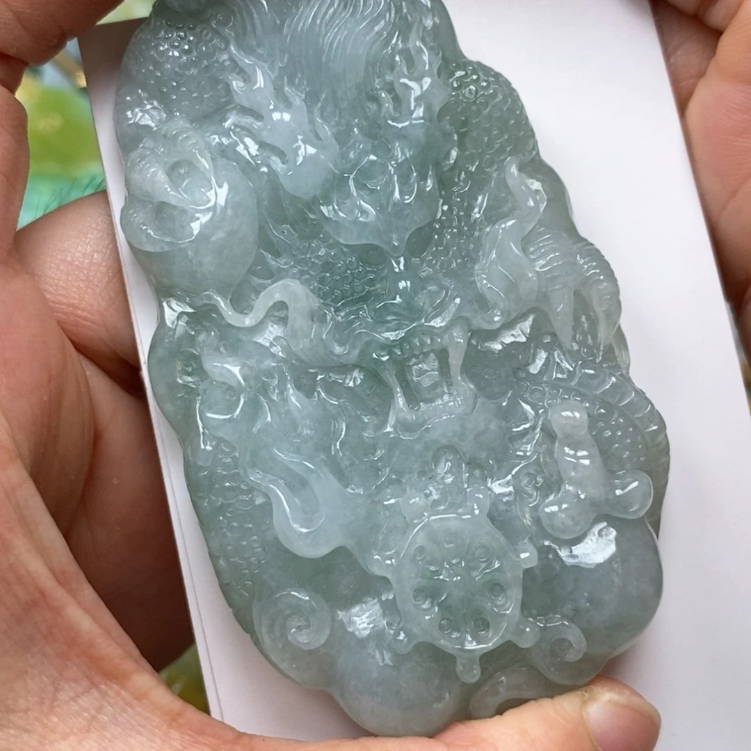 难***涂翡翠未镶嵌颈饰翡翠