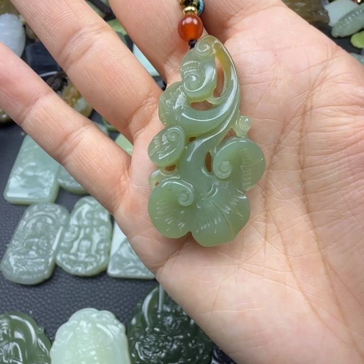 和田玉未镶嵌珠宝奇石