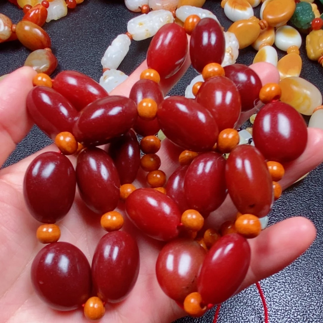 百***堂和田玉未镶嵌颈饰