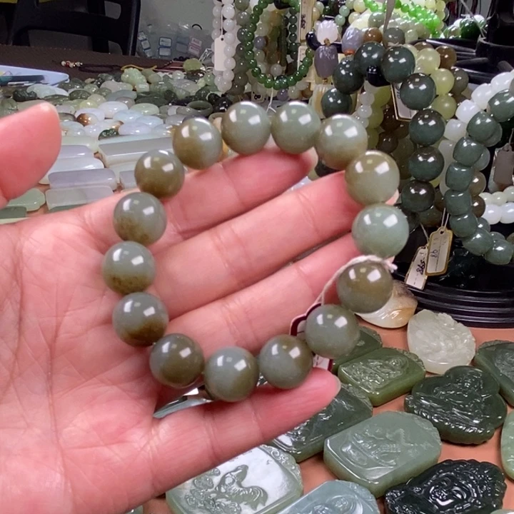 和田玉未镶嵌手链