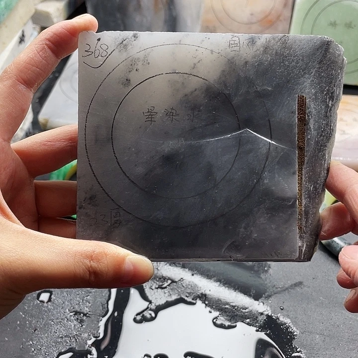 石英质玉未镶嵌手镯定制