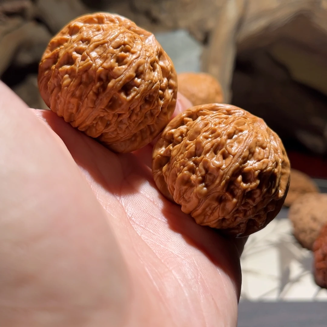 文玩核桃吊坠皮*丘42蛟龙点修