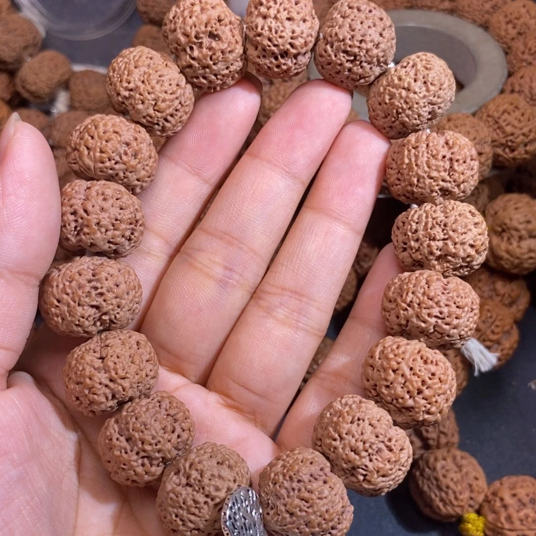 漠***然金刚菩提手串超头菠萝蜜19mm