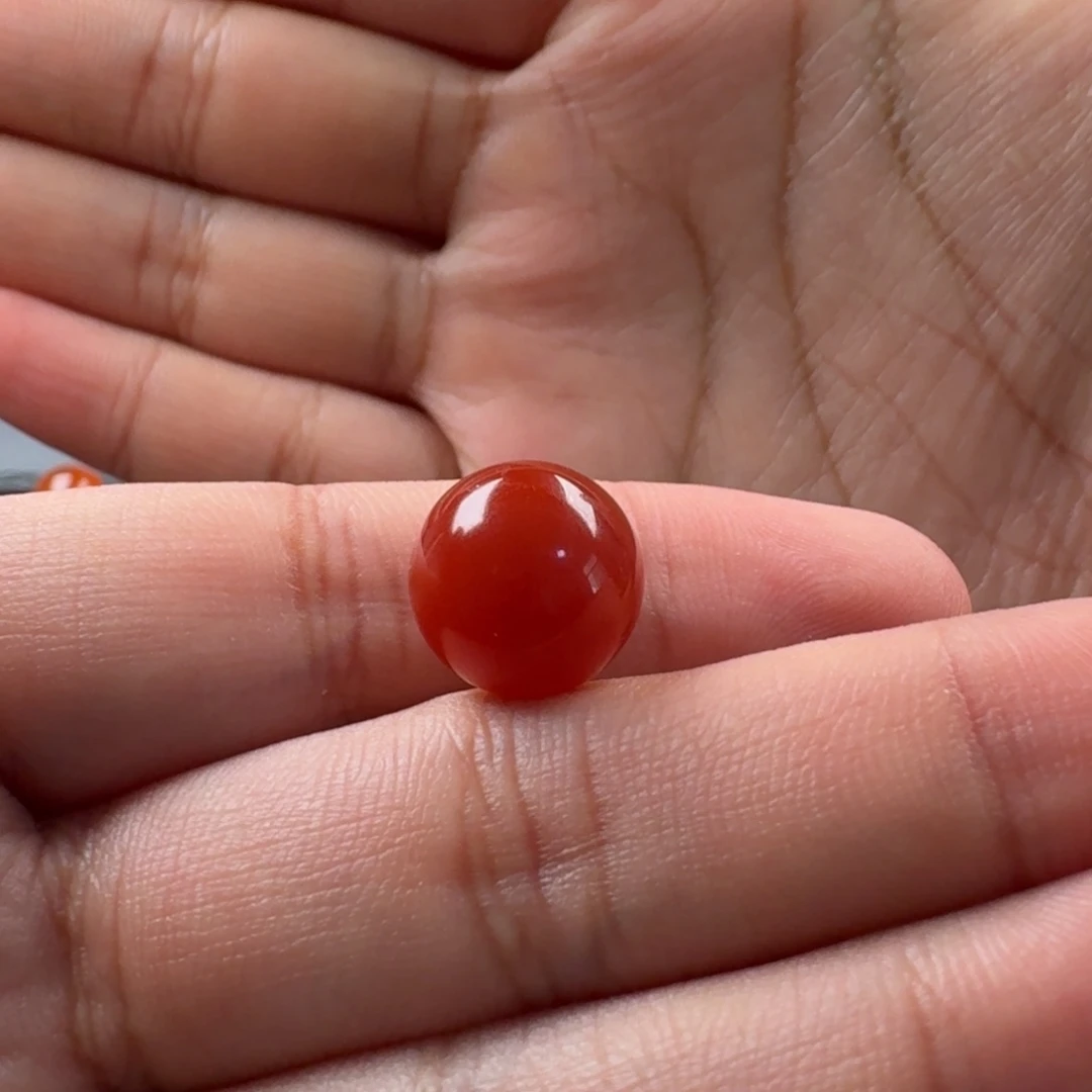 南红玛瑙未镶嵌圆珠12.6mm