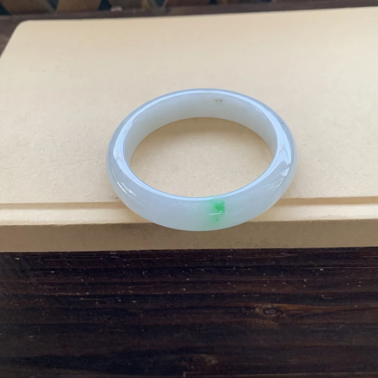 冰透细腻金丝绿手镯，特价3180圈口53.8-12.3-8，天然翡翠缅A小纹