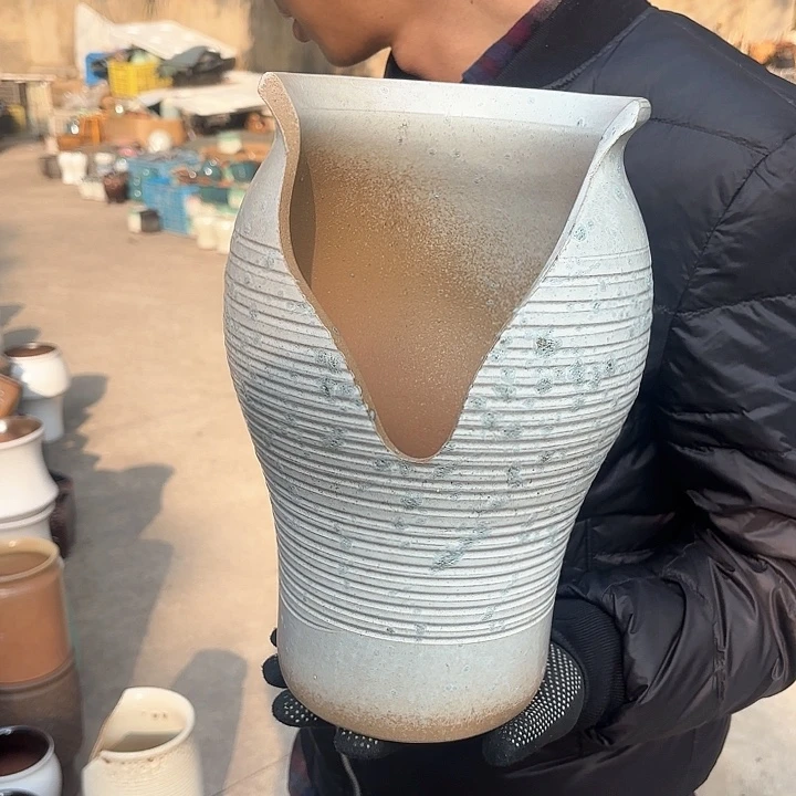 红陶缺口口径 19高度30