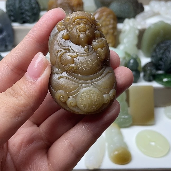 富***竹和田玉未镶嵌颈饰