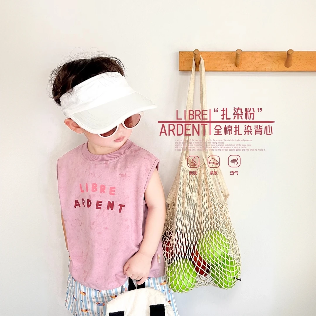 2025夏季新款男童趣味字母印花扎染粉复古清凉纯棉背心无袖上衣