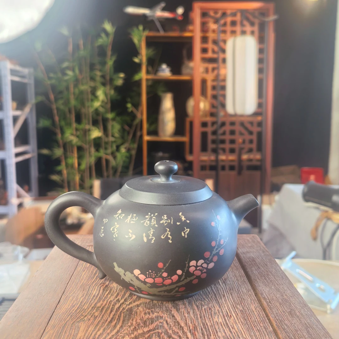 云南建水·百年逢春紫陶全手工刻填贵妃壶