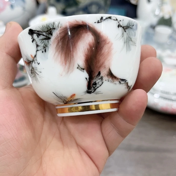 釉下五彩的瓷器和