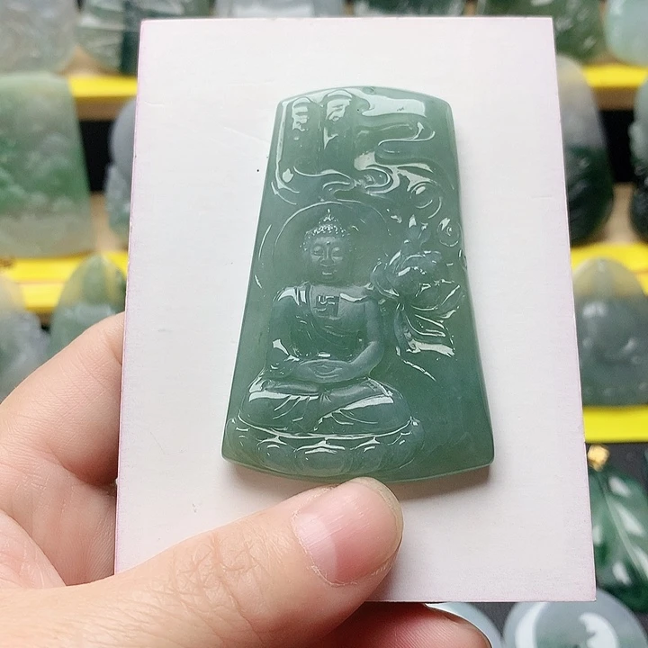 翡翠未镶嵌吊坠(不含链)大日如来