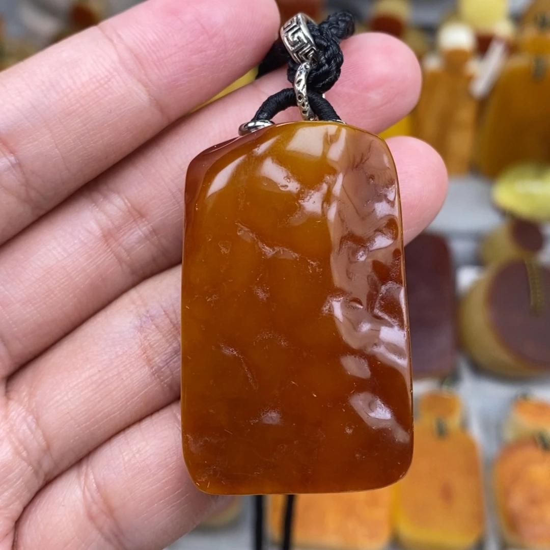 琥珀未镶嵌珠宝奇石