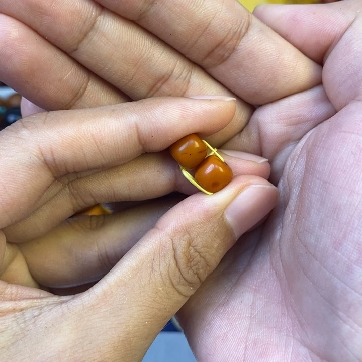 琥珀未镶嵌珠宝奇石