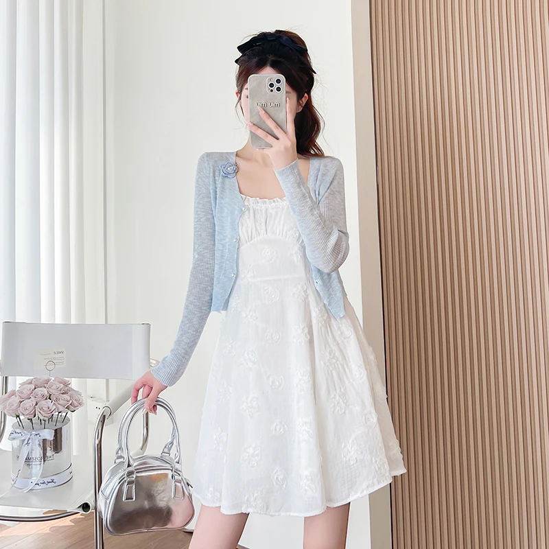 重工刺绣小个子短款连衣裙女2025春夏新款温柔风气质显瘦吊带裙子