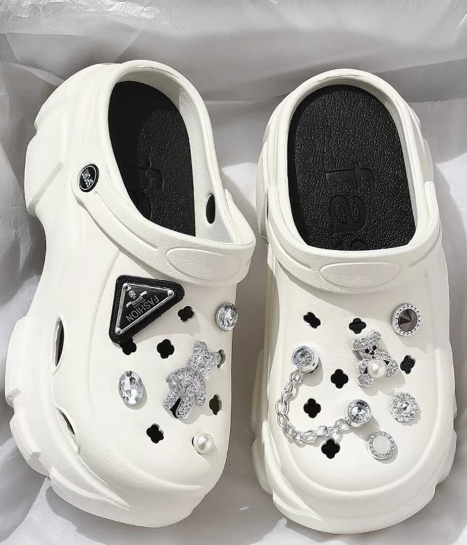 女款时尚百搭洞洞鞋（不是图片款）