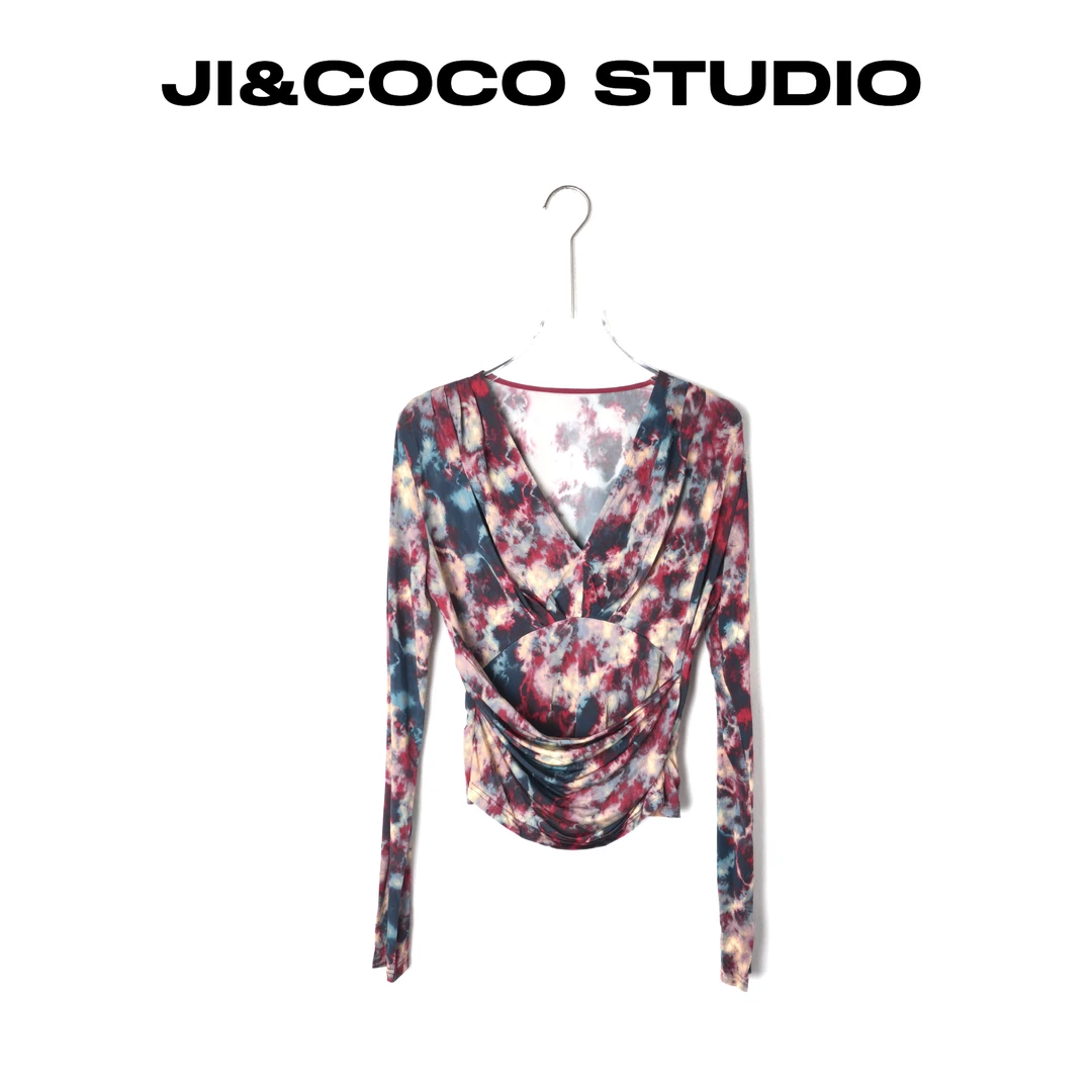 2025春夏新款V领复古打底衫 收腰显瘦别致上衣 22KB20