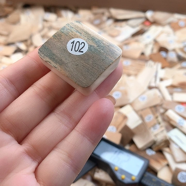 泥塑不打孔联系客服