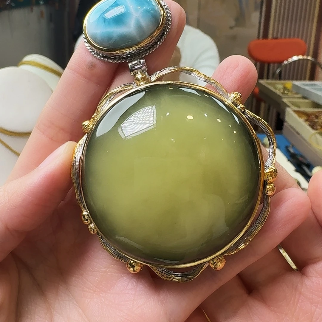 琥珀未镶嵌颈饰吊坠