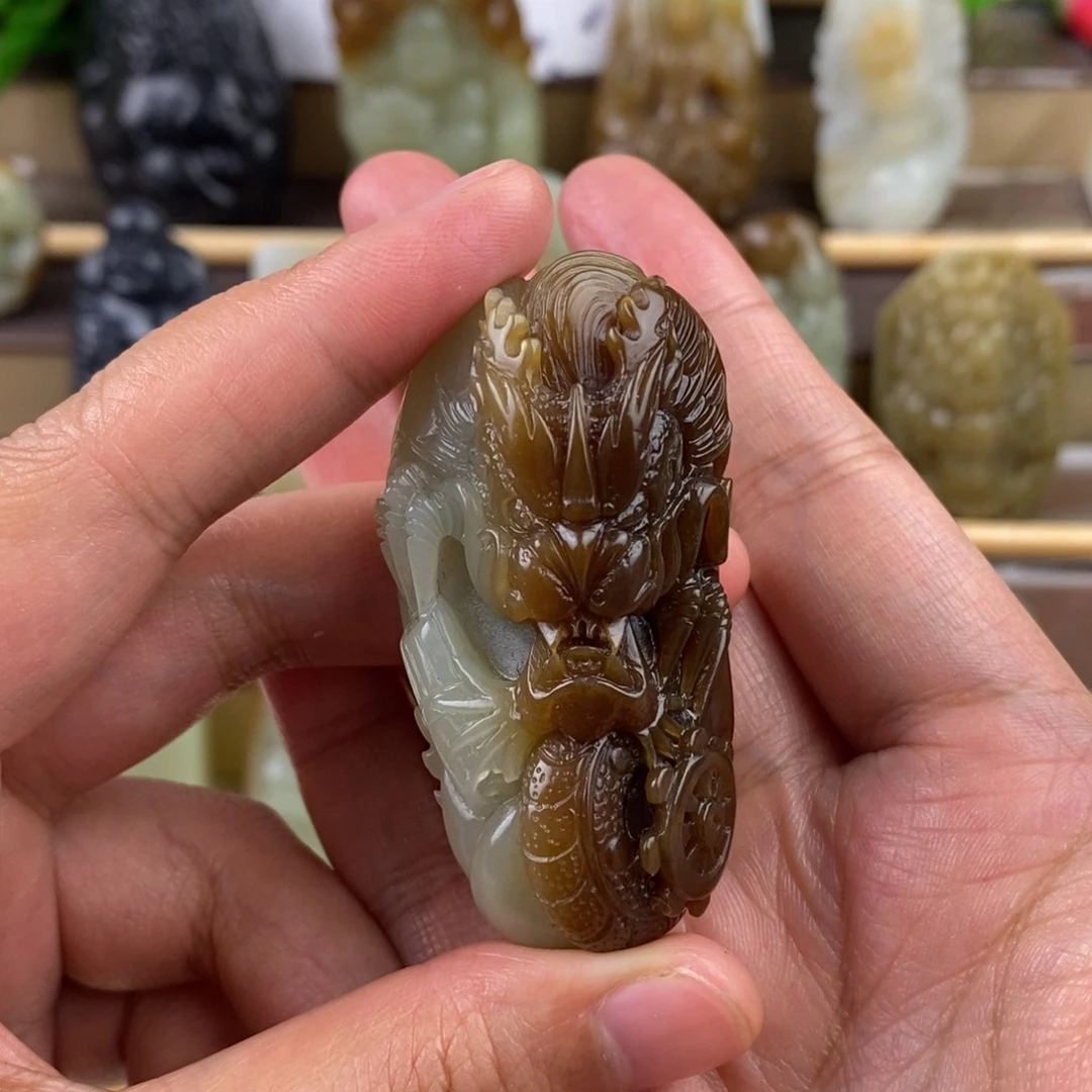 颈饰未镶嵌和田玉