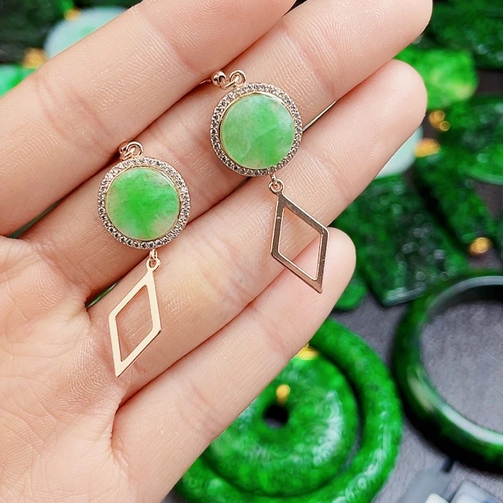 翡翠银S925镶嵌颈饰多样性