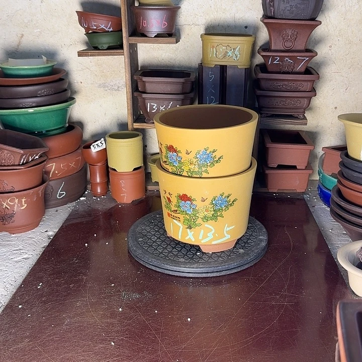 紫砂花盆，手工制作