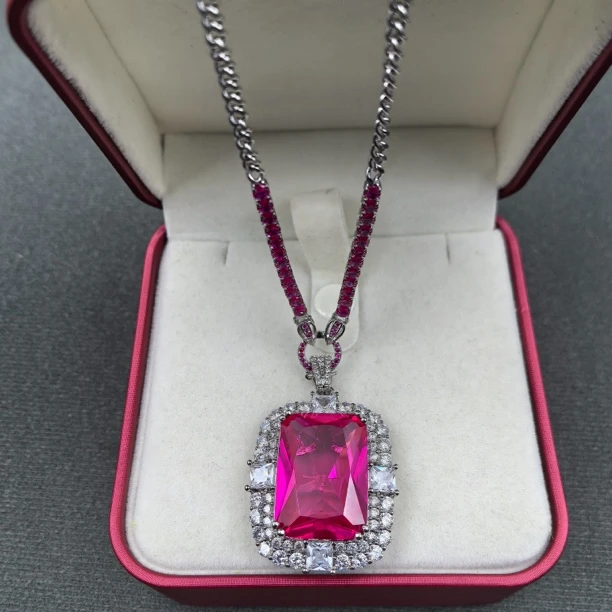 【经典永恒  光芒四射】吊坠 GDJ10114