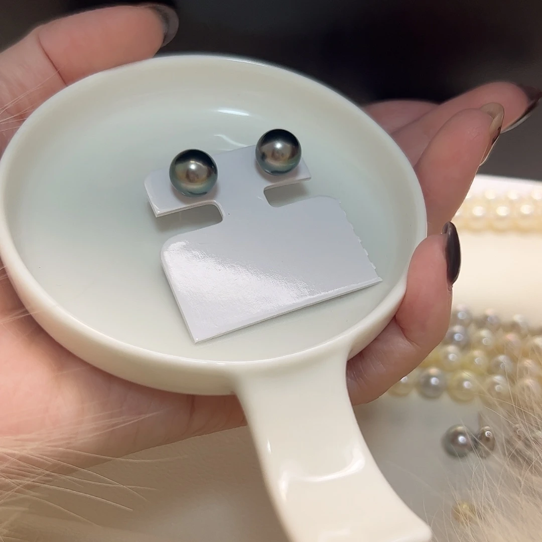 颈饰海水珍珠18K金镶嵌大溪地孔雀绿色系9.5mm素钉