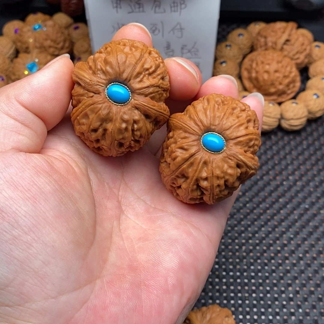 文玩核桃把件镶嵌款元宝45.5尺52克