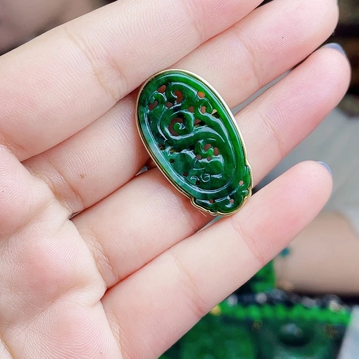 翡翠银S925镶嵌颈饰多样性