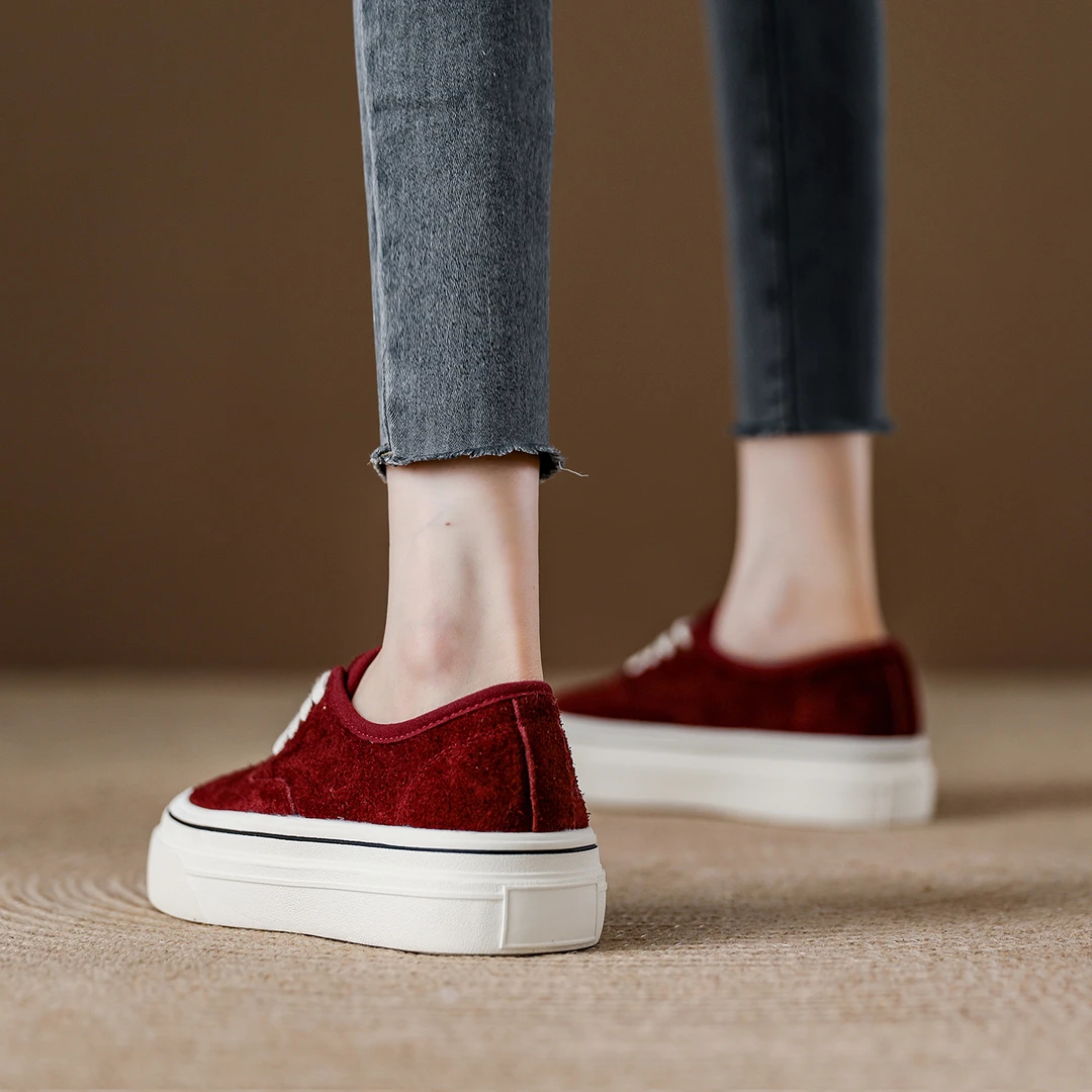 厚底真皮小众卡其板鞋2025秋季新款女鞋透气磨砂皮春秋单鞋休闲鞋