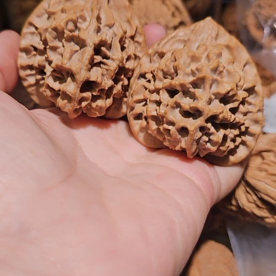 东***风文玩核桃吊坠50帝王