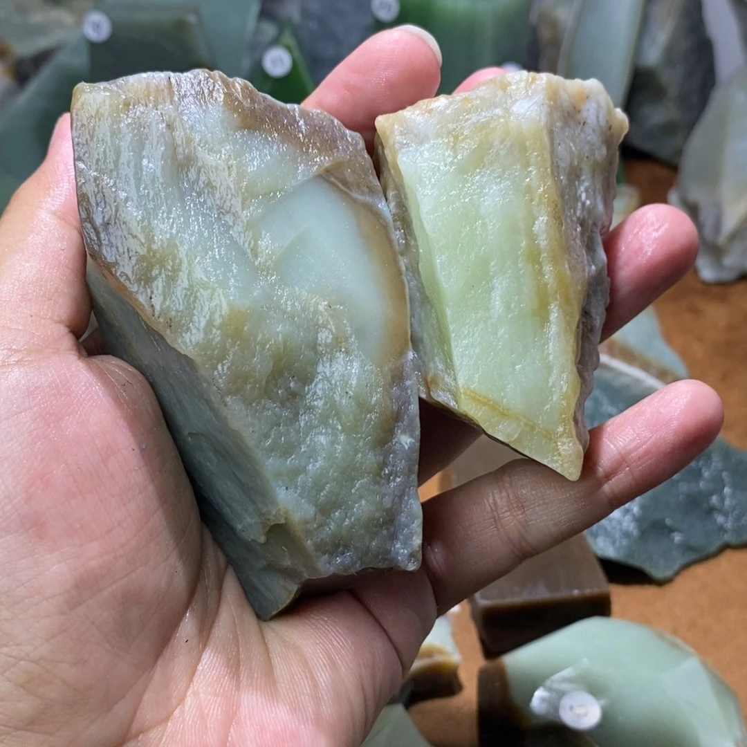 和田玉未镶嵌珠宝半成品孙****机