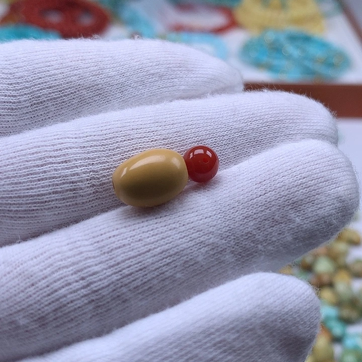 南红玛瑙未镶嵌珠宝奇石