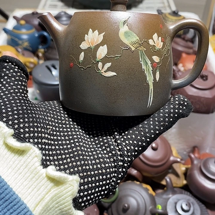 紫砂茶壶微瑕微笑