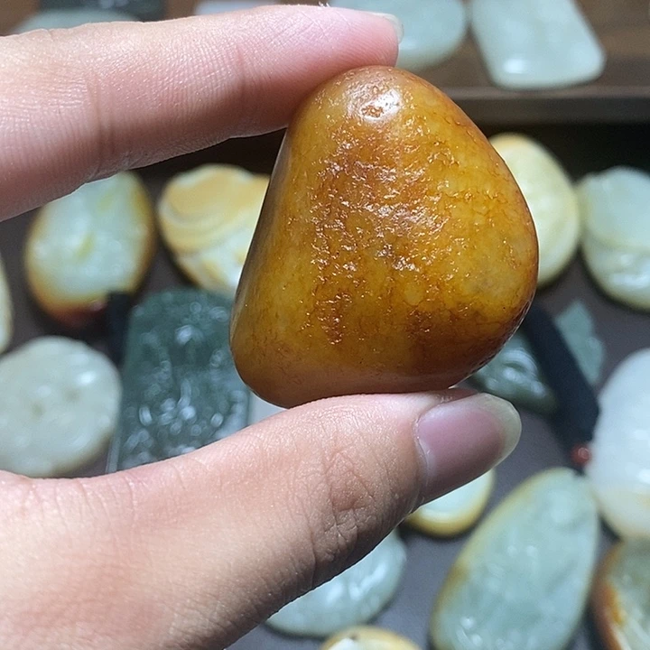 和田玉未镶嵌珠宝奇石