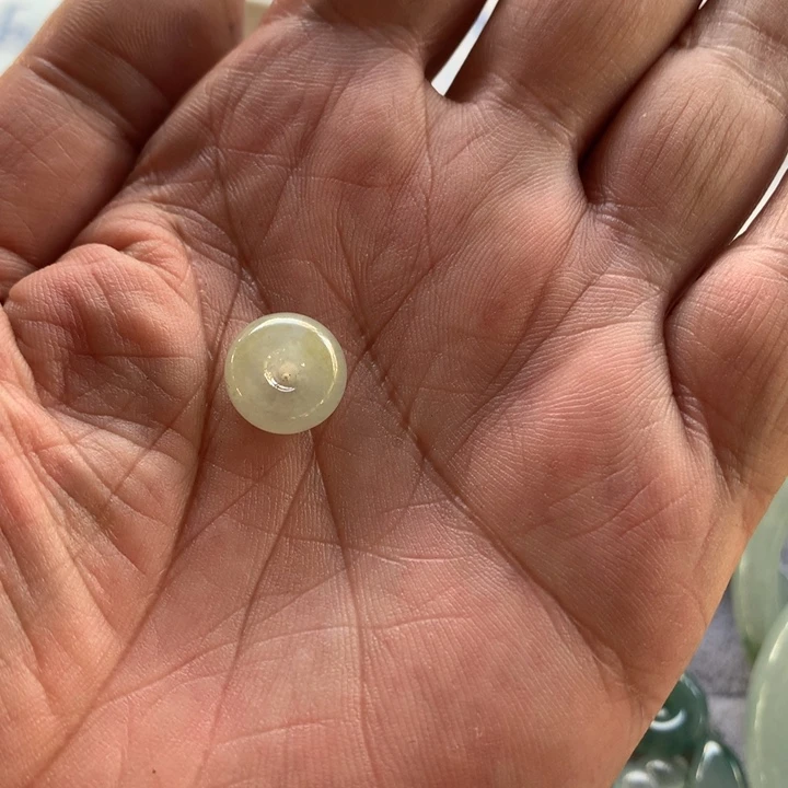 定制翡翠未镶嵌栗***～翡翠