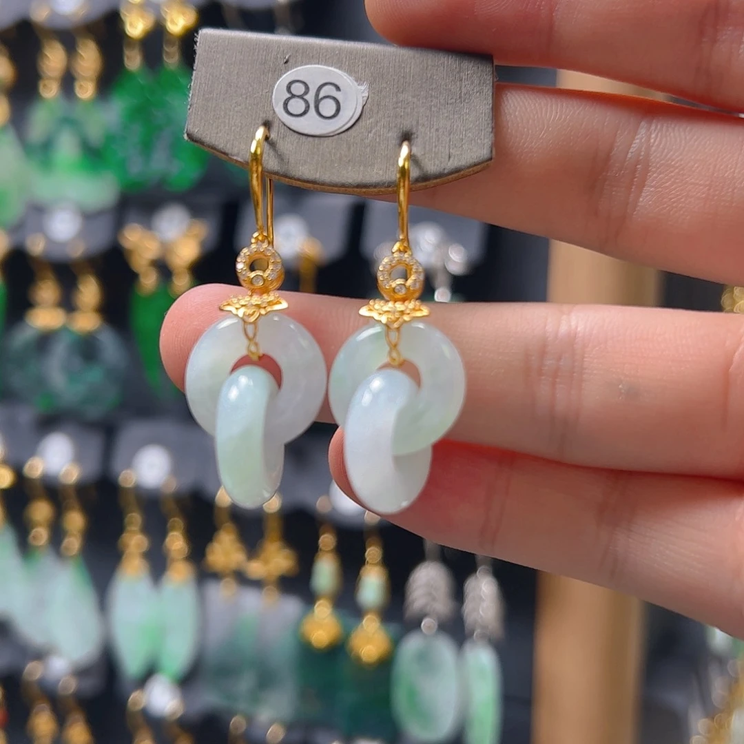 未镶嵌翡翠耳饰翡翠