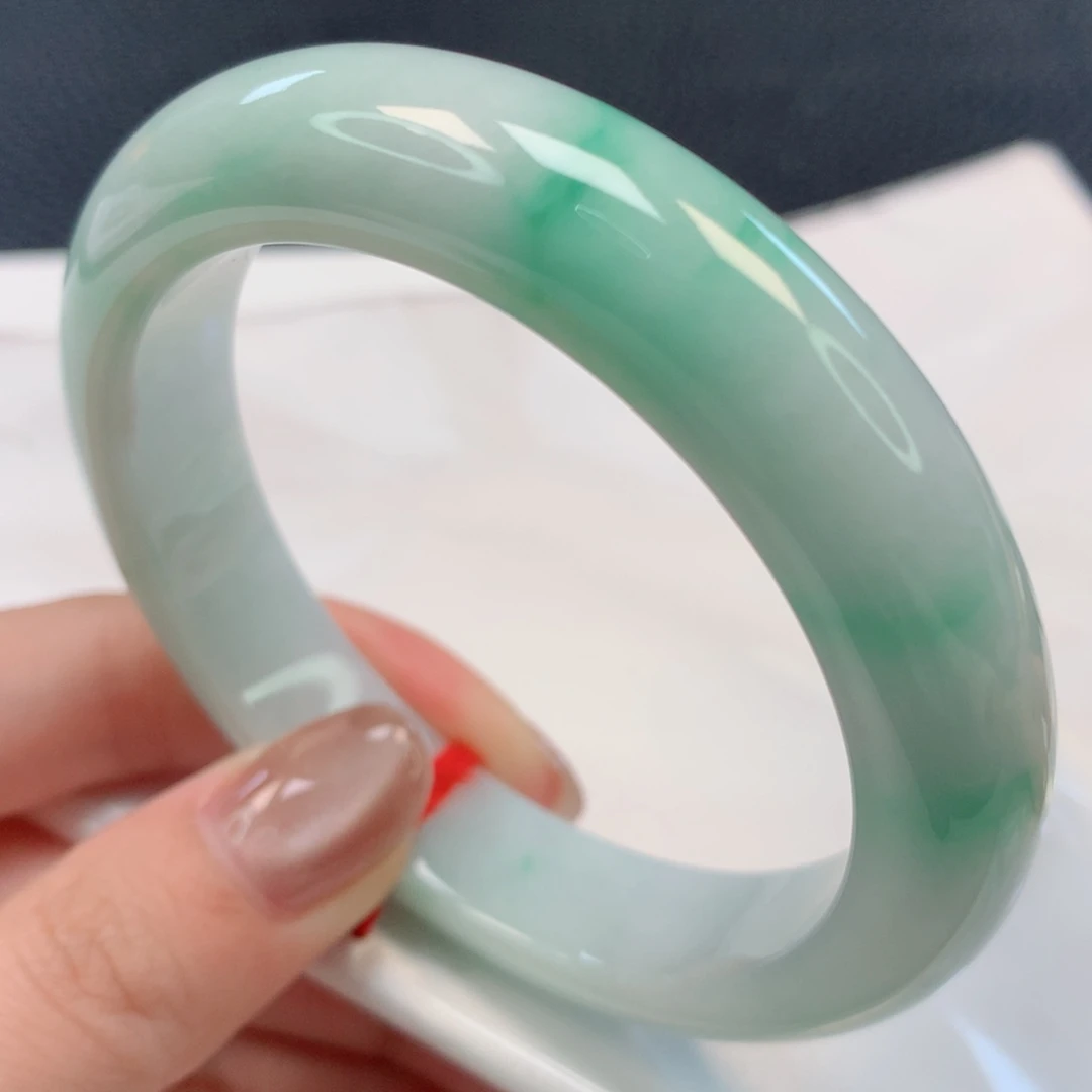 【闪购商品】翡翠手镯未镶嵌56+圈