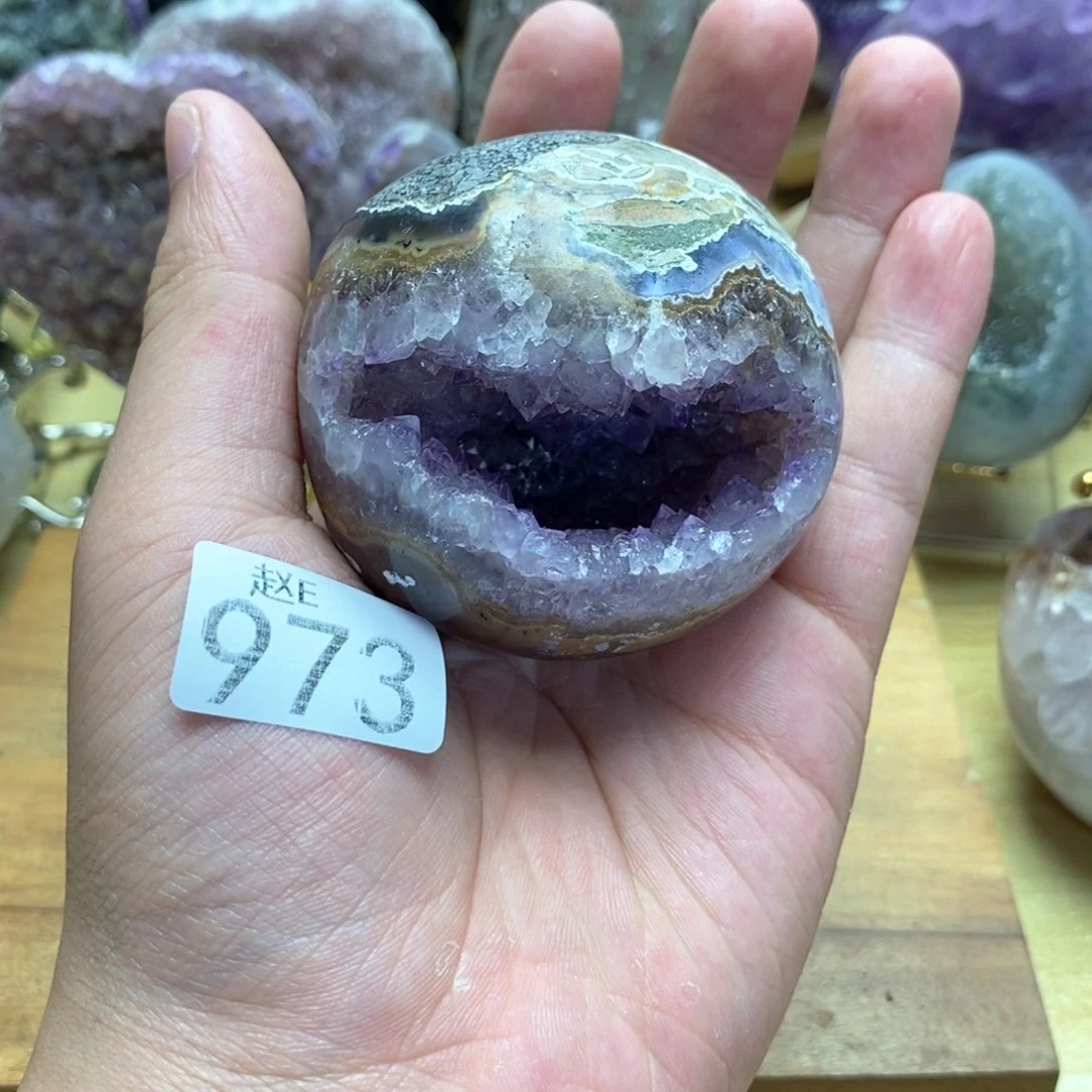 未镶嵌水晶大型摆件（非配饰）