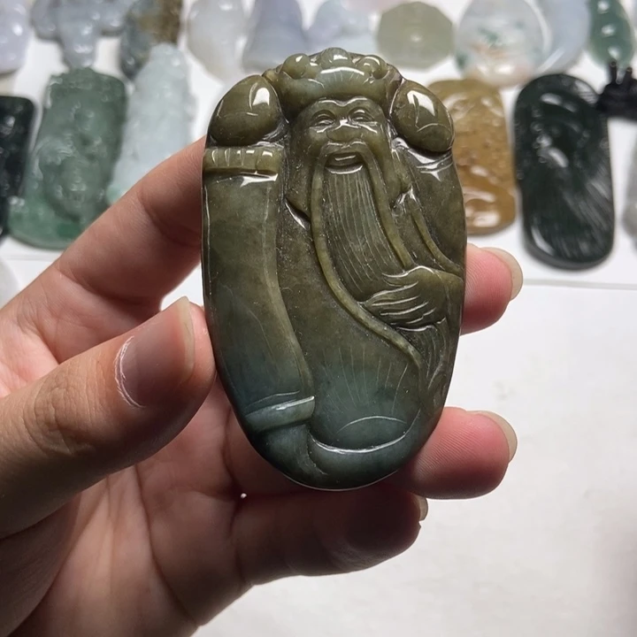 翡翠未镶嵌颈饰财爷38