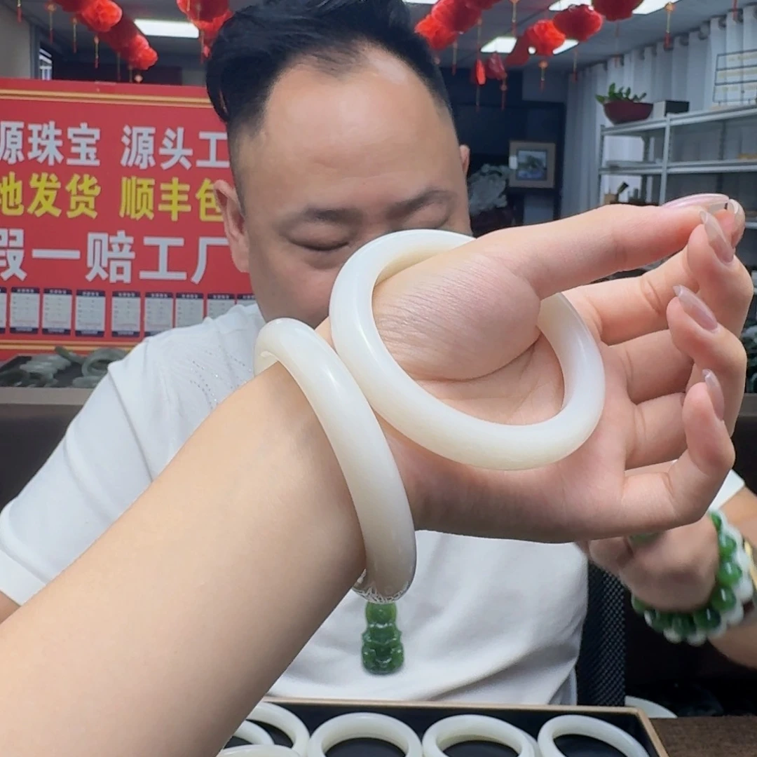 未镶嵌戒指和田玉多样性发货，拍一发一