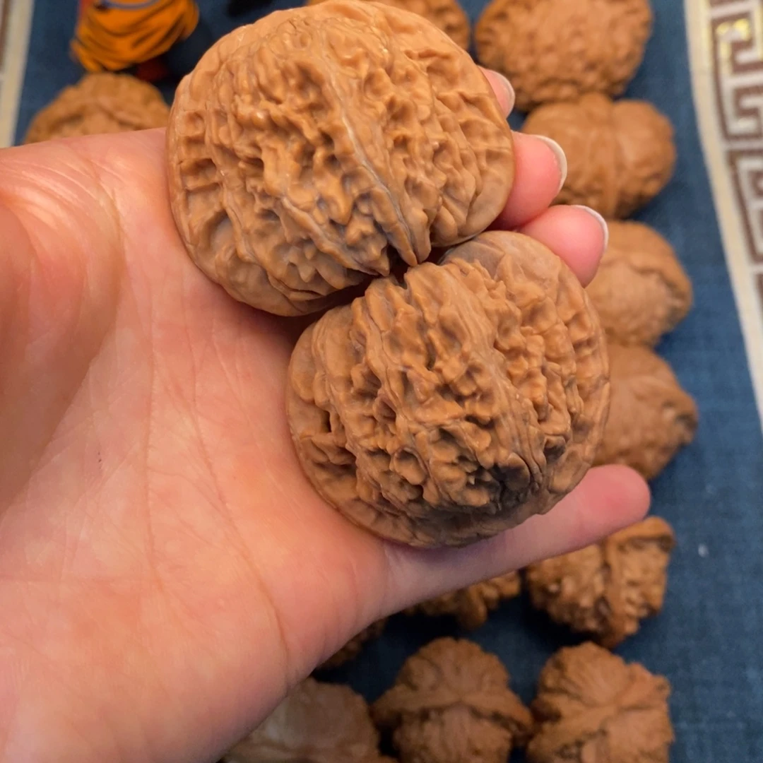 文玩核桃把件47全品精品大平谷楼50克